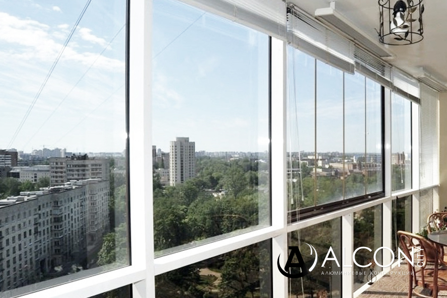 Панорамное остекление балконов в Костроме